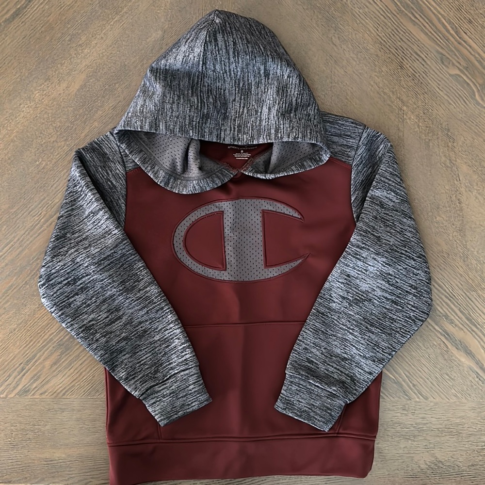 Champion boys pullover hoodie size S